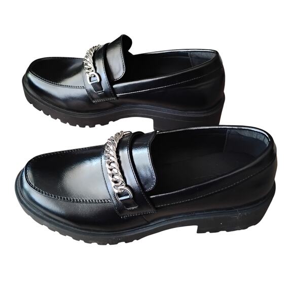 Yetier Platform Loafer Faux Leather Slip On Size 9 Black Chain On Top New In Box - Picture 2 of 8